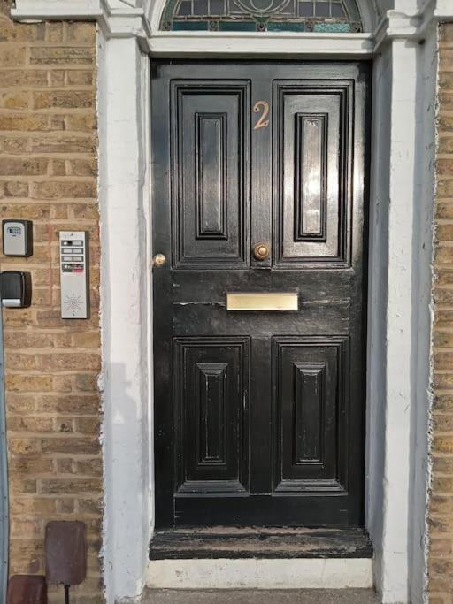 Little Dorrit Studio Flat 5 Rochester Me1 1Xz Strood Exterior foto